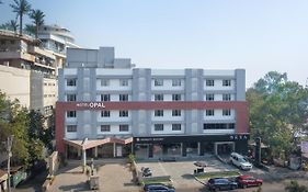 Hotel Opal